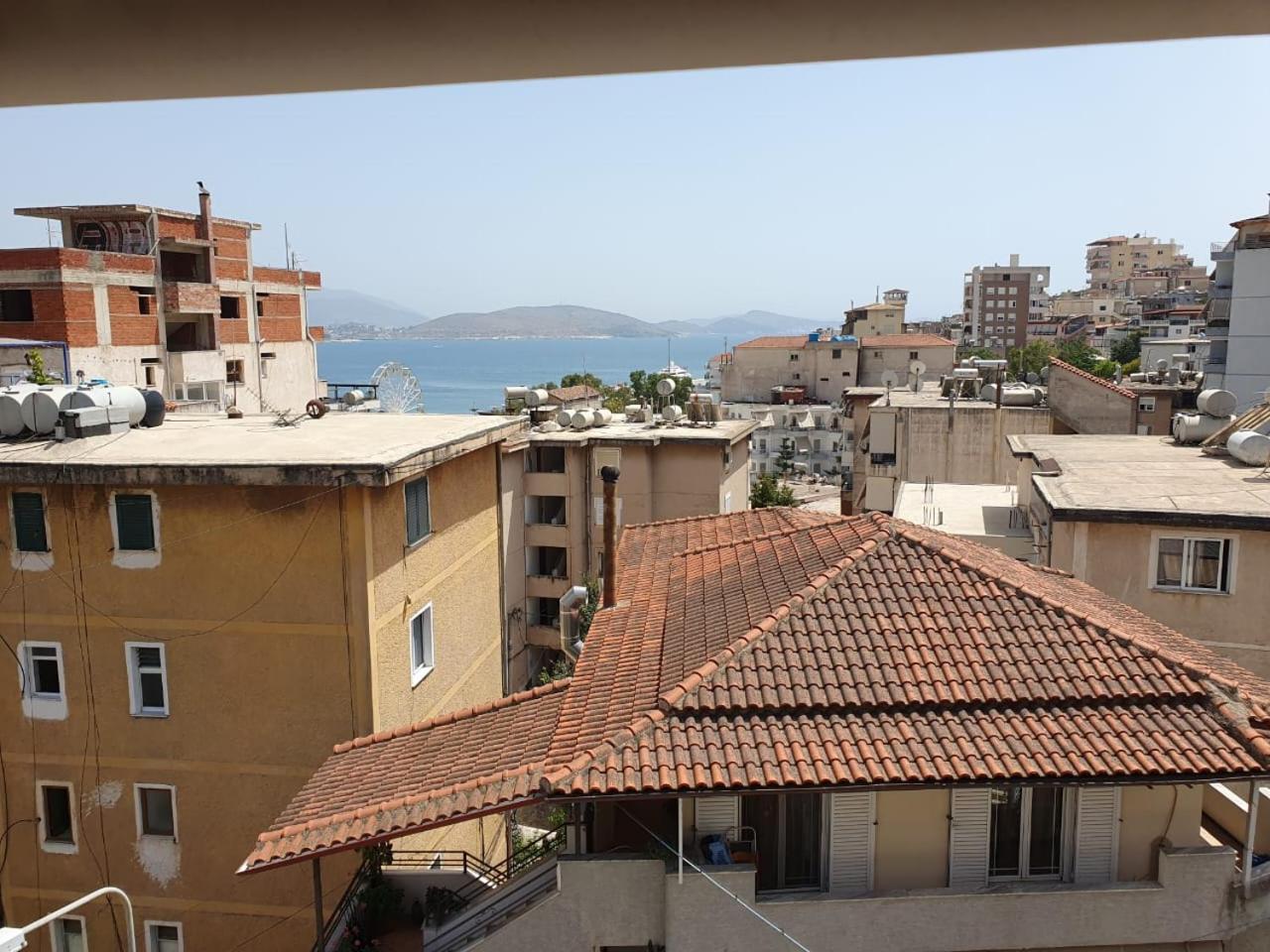 Mona`s Hostel Sarandë Exterior foto